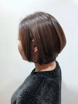 アダット(Adatto) 【Adatto北千住】ツヤ感ショートボブ☆
