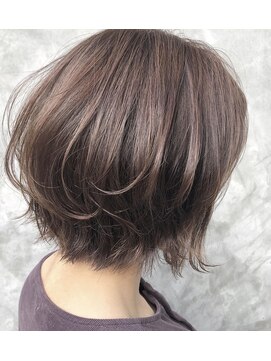 ジリ(JILI) 【JILI】抜け感BOBxブラウンアッシュ