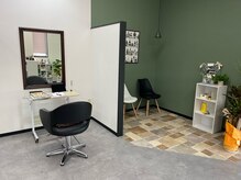 ～カット・待合スペース～