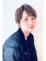 ノノリリ(NONORIRI)&nbsp;襟足スッキリハンサムショートシルキーベージュレイヤーショート