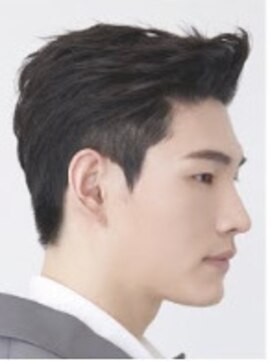 グレカ(GRECA) 爽やかアップバングにやわらかな毛流れをプラス