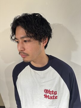 ザ オーダー(THE ORDER) ツイストスパイラルパーマ波巻きスパイラルパーマセンターパート