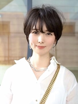 ロビー 表参道(ROBBY) 大人ショート/ひし形シルエット/前髪あり/30代・40代
