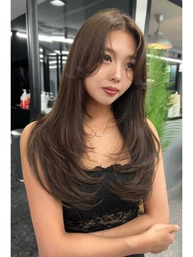 ランズ(LANDS) ベージュブラウン　レイヤーカット 【韓国ヘア 大阪 梅田】