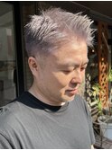 お悩みの白髪、かっこよく活かしましょう♪