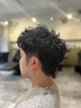 ソイクフ 四条大宮店(SOY-KUFU) アッシュブラックマッシュパーマツーブロックツイストスパイラル