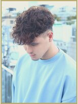 ジジバイワースホワイル(jiji by WORTH WHILE)&nbsp;フェザーショートサーフカールフェザーパーマシャドウパーマ