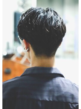 リップス 横浜(LIPPS) ツーブロック爽やかアップバングリバースパーマ