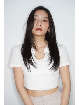 ルフュージュ バイ プロデュース 相模大野店(Refuge by Produce) 暗髪/レイヤーカット/長めバング