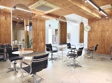 アールイー(Re:)の雰囲気（明るく、清潔感のある店内。サロンtimeを居心地の良いお時間に。）