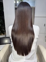 髪質改善×プレミアム縮毛矯正【今まで収まらなかった“うねり・広がり”がまとまる髪へ】原宿/明治神宮前