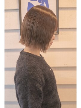 シビバイレボ(CIBI by revo) 地毛風カラー/切りっぱなしボブ[船橋駅/ボブ]