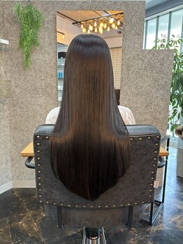 エイル(aell)の写真/自然で柔らかさのあるストレートで理想の艶髪へ…毛先までしっとりする、トリートメントストレート◎