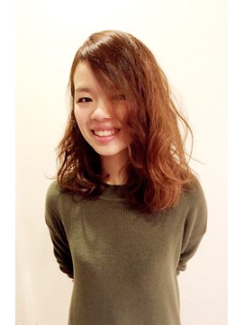 アンスール(Une seule) 大人っぽい今時ウェーブ