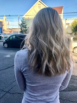 へアメイクワンプラス 四日市(HAIR MAKE ONEplus) ブロンド