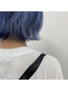 キー(kii) ウルフ × ブルー　ブリーチカラー　寒色　福岡　天神　今泉