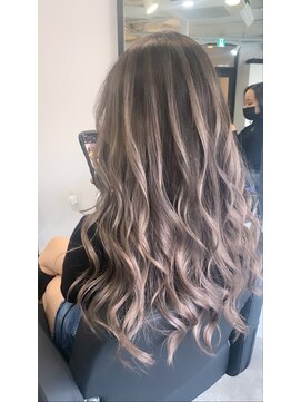 ラフ 難波店(LAFF) #黒髪#ボブルフ#ネビージュ#小顔#ワンレン