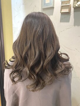 イーエル グランデ(e.ll grande) グレージュカラー