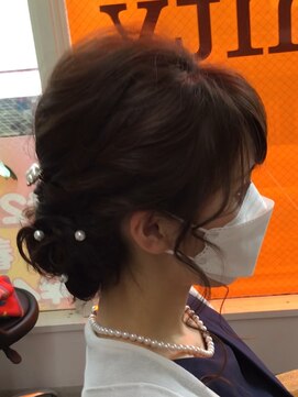 ヘアサロン ユニティ(Hair Salon Unity) 2連ツイスト編み込みシニヨンカール