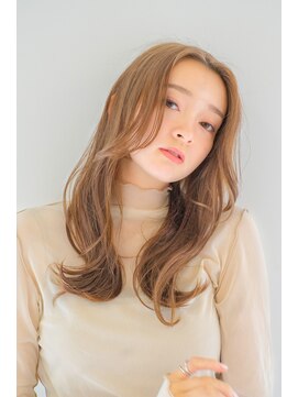 ヘアサロン ガリカ 表参道(hair salon Gallica) 大人かわいい無造作ウェーブ 小顔レイヤー ミルクティーベージュ