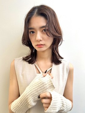 トレス(TRESS) 大人可愛い　ミディアムウルフ　ボブレイヤー　ブラウンカラー