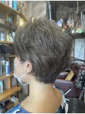 白髪をぼかしたファッションカラー