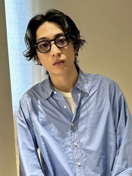 ノラギンザユー(NORA GINZA/U) センターパートスパイラルパーマ波巻きニュアンスパーマ黒髪