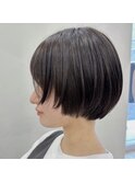 ショートボブ