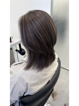 ゴウトゥデイシェアサロン 町田店(GO TODAY SHAiRE SALON) 【白髪ぼかしハイライト】