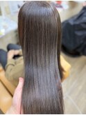 素髪のような柔らかさ◎美髪矯正で叶えるツヤロング