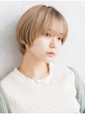 ホワイトベージュ×マッシュショート