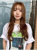ロングレイヤー透明感ベージュカラー