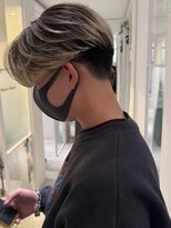 アンサー 渋谷(ANSWER)&nbsp;メンズバレイヤージュカラーハイライト刈り上げセンターパート