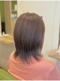 動きと透明感で魅せる【大人のグレイカラー】