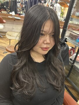 チューズデー(TUESDAY) 韓国風レイヤーカット