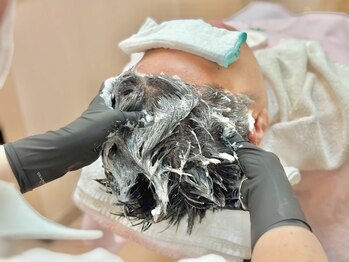 ヘアサロン 銀座マツナガ新宿店(hair salon)の写真/【カットコース+秋のヘッドスパ¥7450】汗と疲れを洗い流すリフレッシュメニューが豊富!