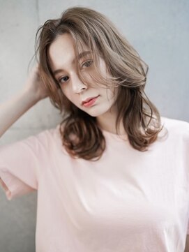 ギークス(GEEKS) 【GEEKS渋谷】ハッシュカット/顔周りレイヤー/冬カラー/20代30代