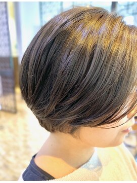 自然に馴染む　脱白髪染めハイライト