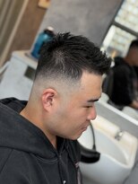メグロバーバーショップロッポンギ 目黒六(MEGURO BARBER SHOP 6PPONGI)&nbsp;フェザーアップ/feather up