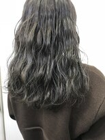 トロニー(TLONY)&nbsp;ＴＬＯＮＹ渋谷  細めハイライトパープルグレー