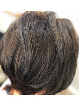 ルクス(Lux) #グレイジュショートボブ