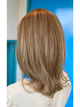 アトリエコパン(atelier copan) ハイライト外ハネボブ