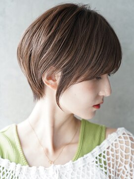 カライング(ing) 大人可愛い20代30代40代黒髪前下がりショートボブ丸みショート◎