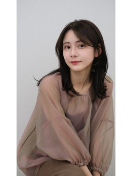 コア 銀座(COA) 跳ねても可愛いミディアムヘア