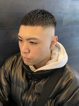 ディスイズバーバーセカンド(THIS IS BARBER 2nd) クロップスキンフェード