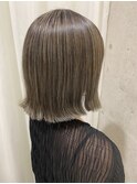 年代問わずオシャレ女性必見!ヘンリーボブ&アンブレラカラー!