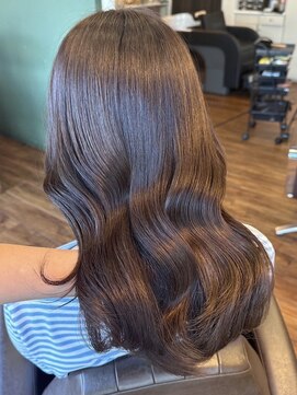 シェール(cher) 韓国レイヤー/艶髪まろやかブラウン【cher西宮北口:MAYA】