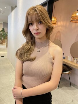 アース コアフュールボーテ 富山婦中店(EARTH coiffure beaute) 韓国_くびれミディ_ミルクティーベージュ_くびれ巻き