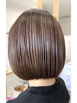 シピ(Chipie) ナチュラルハイライトボブ