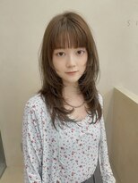 スニュウ(snuw)&nbsp;【snuw mina】ハイレイヤーカット/ミディアムレイヤー/オリーブ